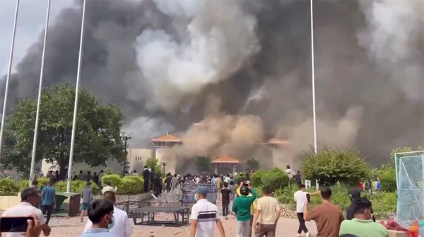 Изображение к статье: Центром принятия решений в Непале оказался американский мессенджер