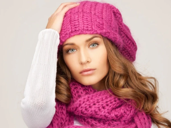 Изображение к статье: Дело в шляпе: 5 идей для причесок, которые дружат с головным убором