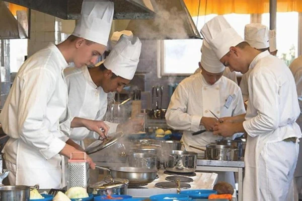 Изображение к статье: Отвратительно! Посетитель LIDO увидел на кухне то, чего не хотел бы видеть