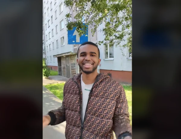 Изображение к статье: «Спасибо, мисс, мы вас очень любим»: к Ланге потянулись широкие массы