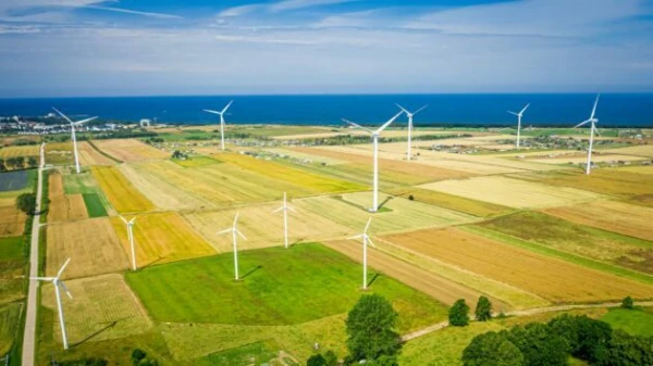 Изображение к статье: Равнины у моря создали идеальные условия для ветроэнергетики,