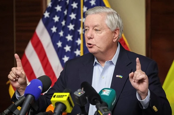 Изображение к статье: Американский сенатор призвал признать Россию спонсором терроризма