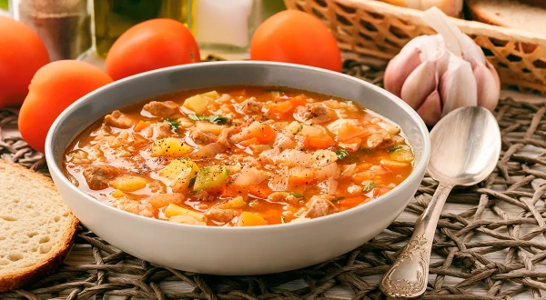 Изображение к статье: Кому похудеть, кому набрать массу: эксперт назвала 3 лучшие крупы для первых блюд