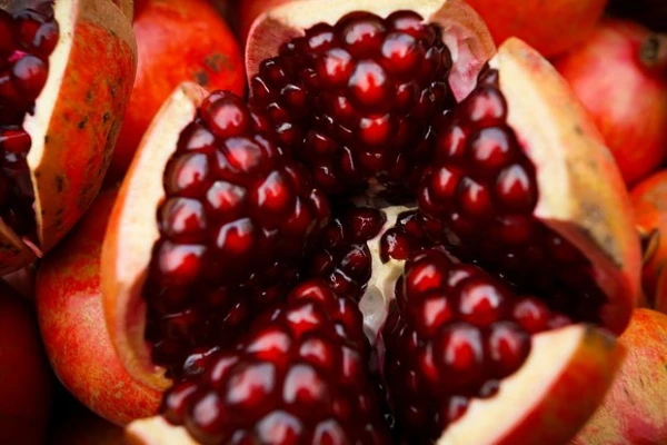 Изображение к статье: Привычный фрукт оказался стимулятором гормона молодости