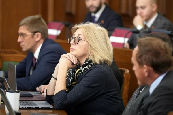 Изображение к статье: Независимый депутат Абрама не хочет терять независимость