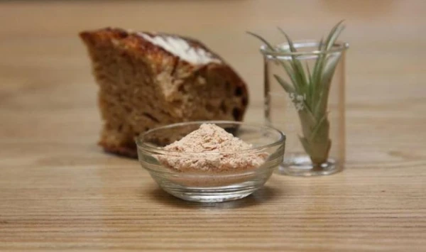 Изображение к статье: Осталось добавить к этому блюду чего-нибудь натурального.