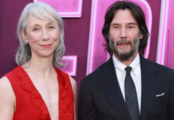 Изображение к статье: Настоящее чувство вне стандартов: Киану Ривз женился на любимой женщине