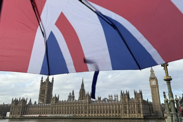 Изображение к статье: Британских депутатов обучат защите от российских шпионов