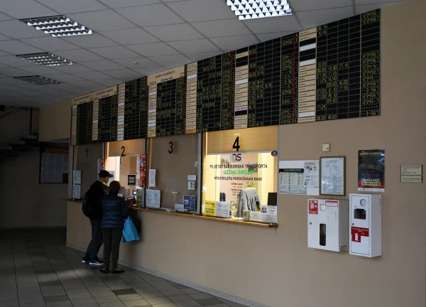 Изображение к статье: Из-за нехватки водителей в понедельник отменены девять региональных рейсов