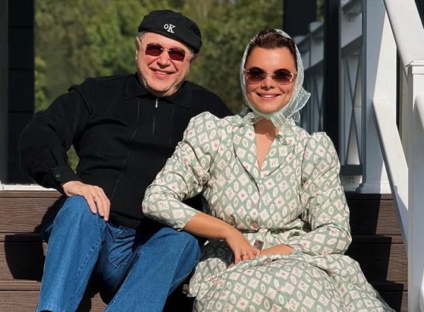 Изображение к статье: Необычный юбилей Петросяна: без звёзд, но с рыбалкой, детьми и шутками (ФОТО)