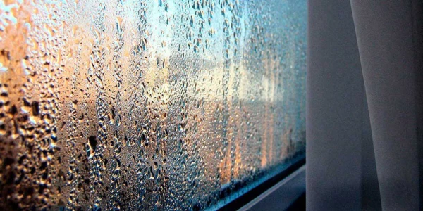 Изображение к статье: Конденсат на окнах: проверенные способы решения проблемы