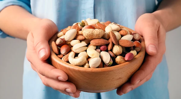Изображение к статье: Зачем замачивать орехи перед употреблением и как это делать правильно