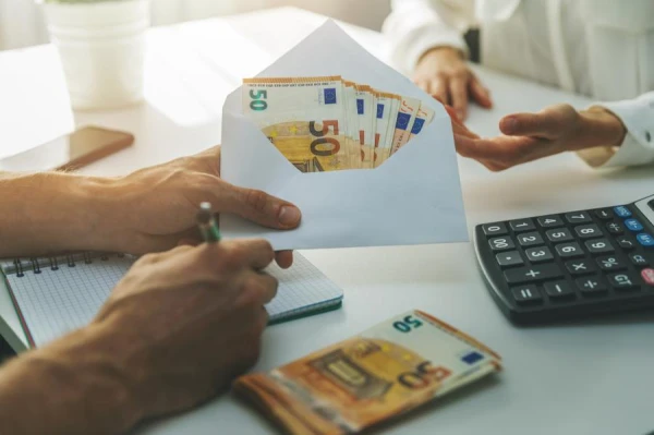 Изображение к статье: СГД накрыла схему «чёрных» зарплат в строительной компании