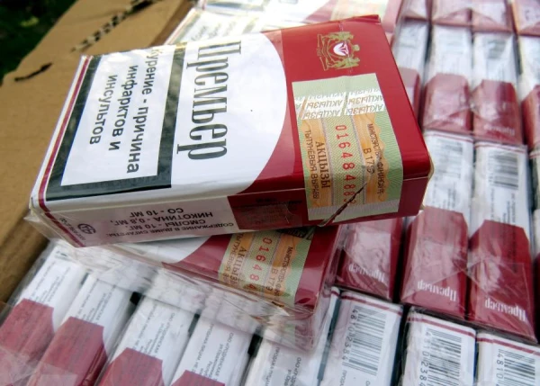 Изображение к статье: В прошлом году госбюджет потерял из-за торговли нелегальными сигаретами 67 млн евро