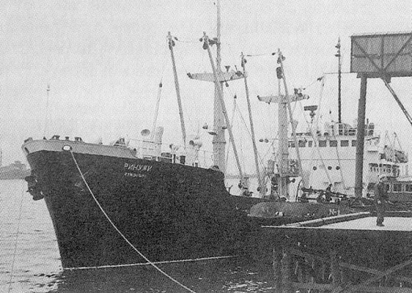 Изображение к статье: Сухогруз «Ринужи» в Рижском порту.