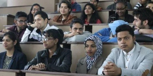 Изображение к статье: Прогонят ли индийцев из латвийских вузов за сотрудничество Индии с Россией?