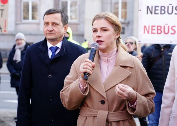 Изображение к статье: «Вы гангстеры, а ваш лидер - Геббельс». Обстановка в коалиции накалилась до предела