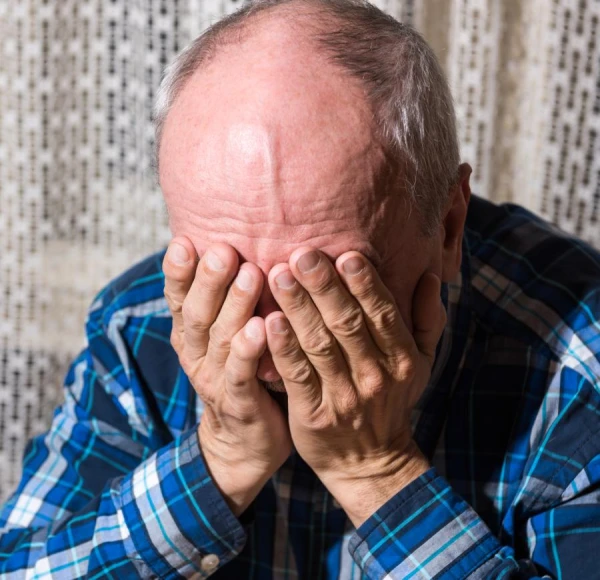 Изображение к статье: В Даугавпилсе телефонные мошенники выудили у старика 91 000 евро. Откуда у него столько денег?