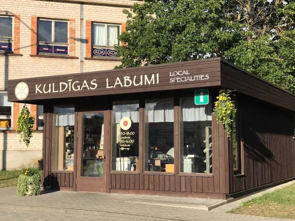 Изображение к статье: Турист, помни: покупая у кооператора, ты помогаешь социальной экономике.