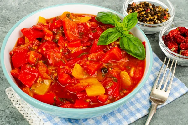 Изображение к статье: Минимум усилий — максимум вкуса: пряные помидоры по-новому