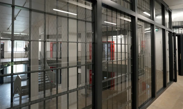 Изображение к статье: Кто за решеткой сидит: новая тюрьма для шпионов и насильников Латвии