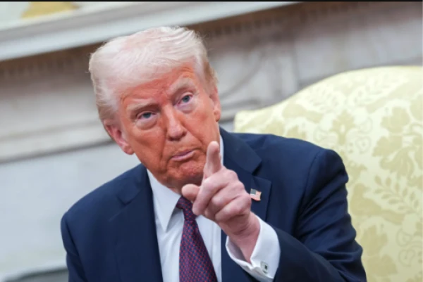 Изображение к статье: Трамп вновь призвал Канаду войти в состав США