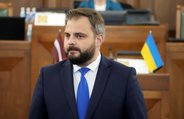 Изображение к статье: «Вы не уважаете наши ценности!» и «Надо вернуть здравый смысл!»