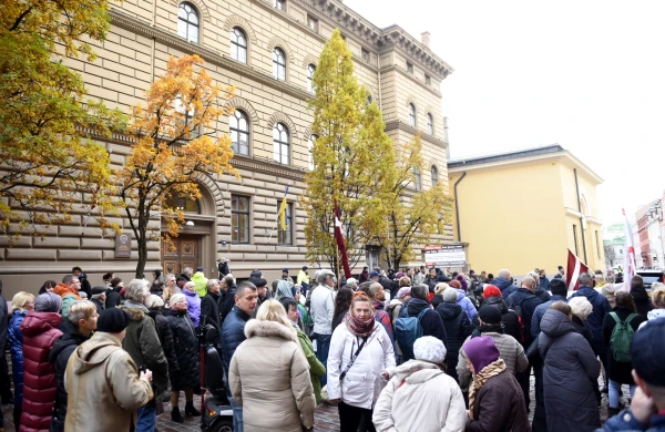 Изображение к статье: У Сейма сегодня пойдет массовый протест. Против чего будут протестовать?