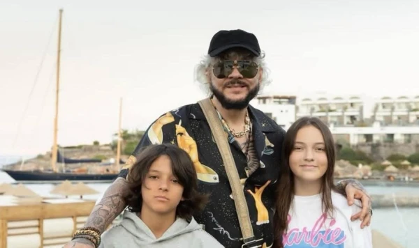 Изображение к статье: Знаменитый артист с потомством.