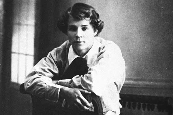 Изображение к статье: Златокудрый гений стал хулиганом и самоубийцей.