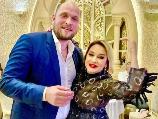 Изображение к статье: Хотела жить за каменной стеной, а вона как вышло.