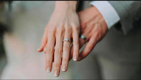 Изображение к статье: Число людей в браке в Латвии упало: семья больше не «в моде?»