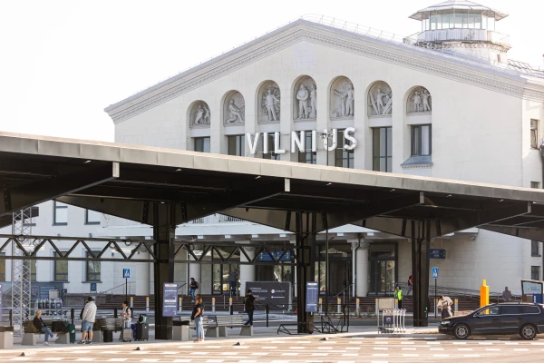 Изображение к статье: Несколько рейсов из закрытого аэропорта Вильнюса перенаправлены в Ригу