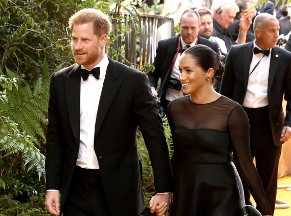 Изображение к статье: Скандал в Париже: Меган Маркл обвинили в неуважении к памяти леди Ди