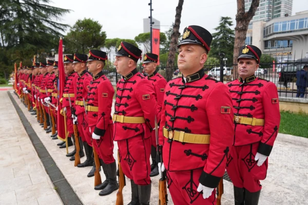 Изображение к статье: В Албании подсудимый во время суда застрелили судью