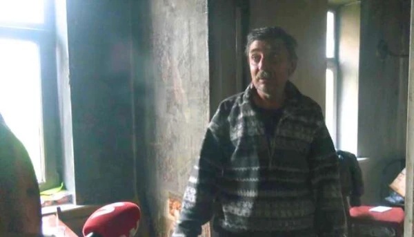 Изображение к статье: Житель Елгавы спасся от огня, выпрыгнув из окна