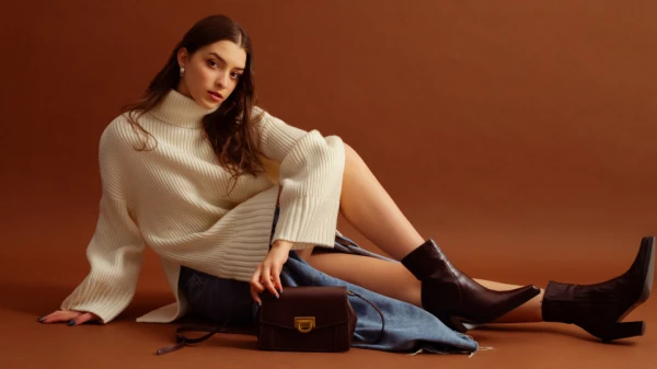 Изображение к статье: Утепляемся модно: какие свитеры в тренде осенью 2025