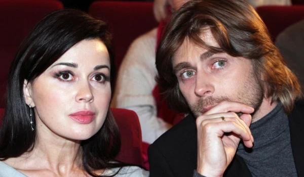 Изображение к статье: «Вся в маму и сестру»: поклонники умиляются фото подросшей Милы — дочери Заворотнюк