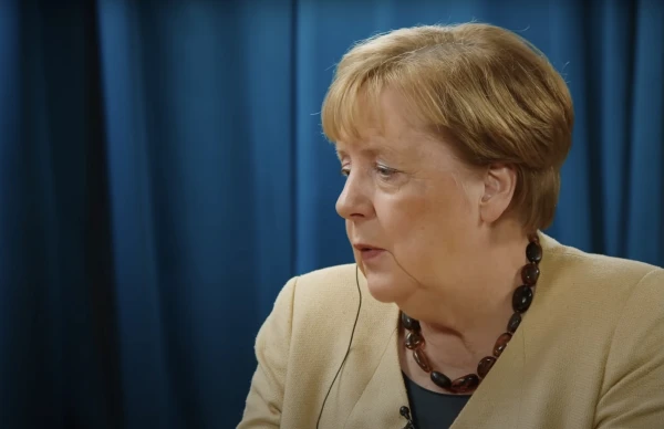 Изображение к статье: Высказывания Меркель вызвали резкую критику со стороны Польши и стран Балтии