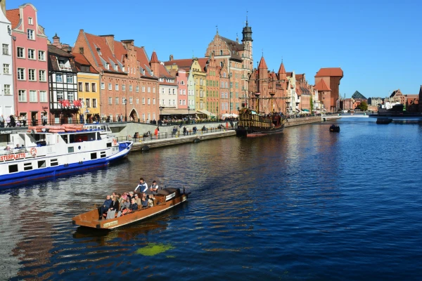 Изображение к статье: От Данцига до Гданьска: чему Латвия может поучиться у Польши