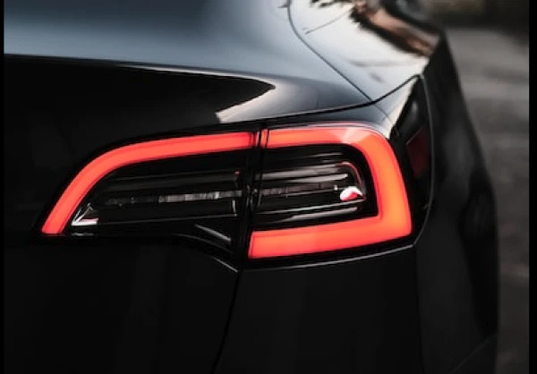 Изображение к статье: Вышли самые дешевые электромобили Tesla