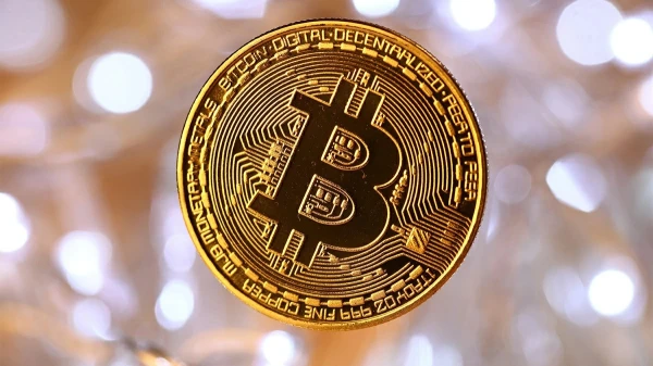 Изображение к статье: Виртуальные валюты подвержены серьезным колебаниям.