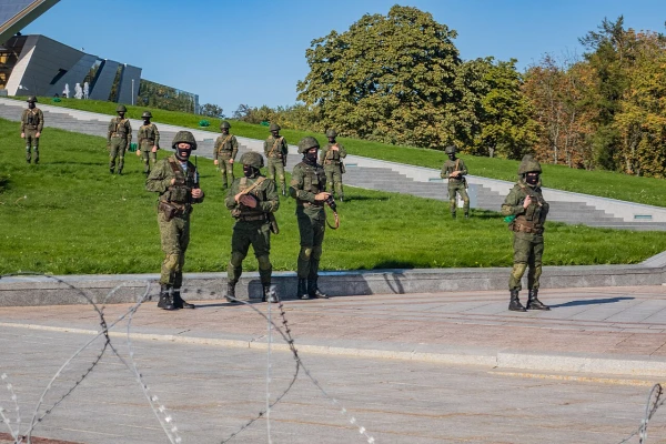 Изображение к статье: 5 лет назад Лукашенко вывел военных на улицы Минска.