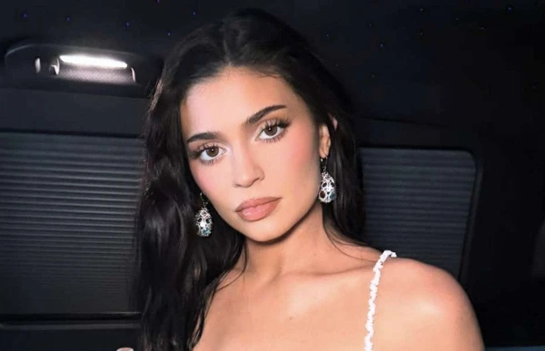 Изображение к статье: Такую красавицу лишние тряпки только портят.