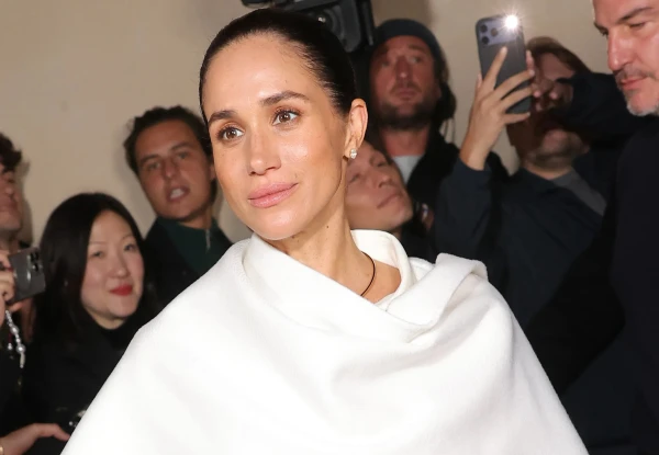 Изображение к статье: Супруге принца захотелось блеснуть под софитами.