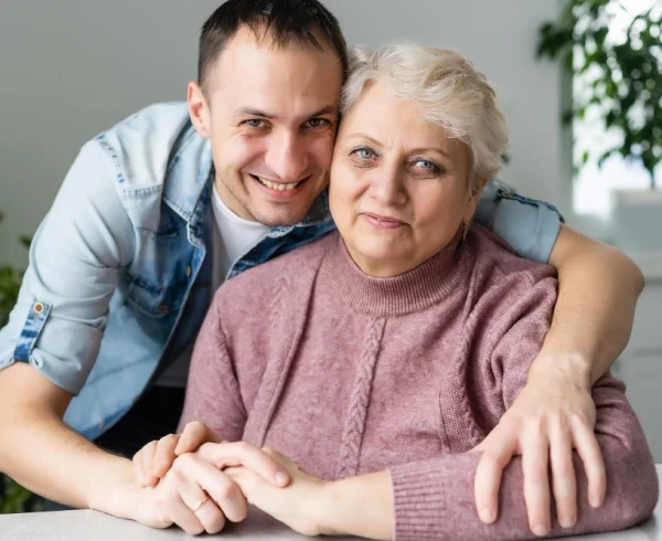 Изображение к статье: Мама не всегда права: 6 правил, которые помогут наладить отношения со взрослыми детьми