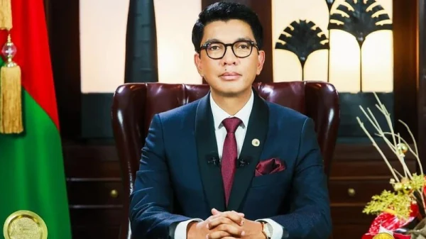 Изображение к статье: Президент Мадагаскара бежал из страны