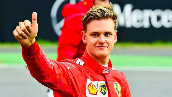 Изображение к статье: Поклонники помнят его молодым.