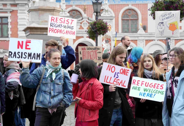 Изображение к статье: «Нет нацизму!»: десятки человек вышли на протест к Рижской думе