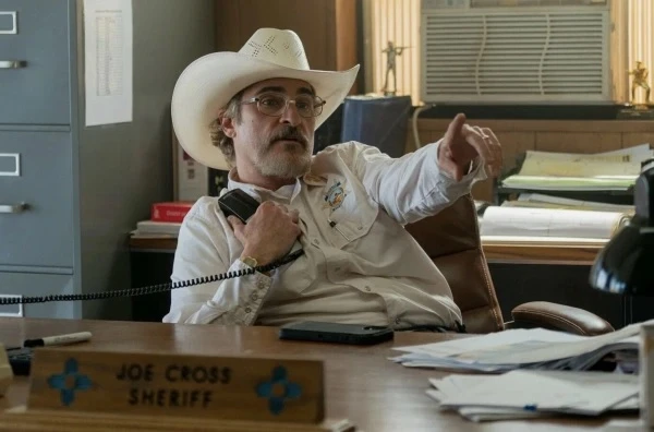 Изображение к статье: Шериф маленького городка старается навести свои порядки.